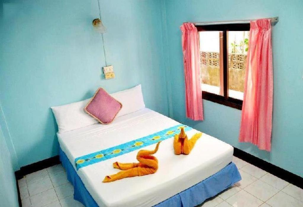 Oyo 797 Pink House Bungalow Koh Lanta Exterior photo